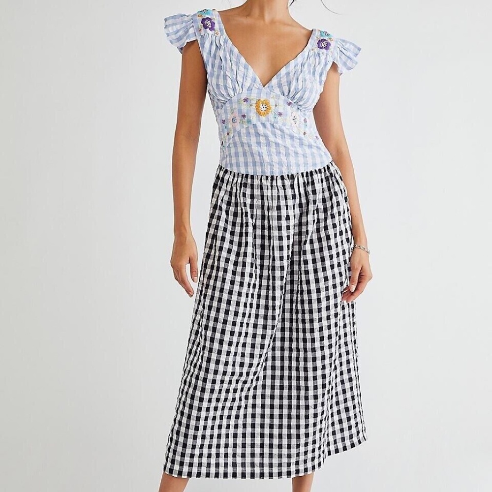 Tach Ilena Floral Embroidered Dress